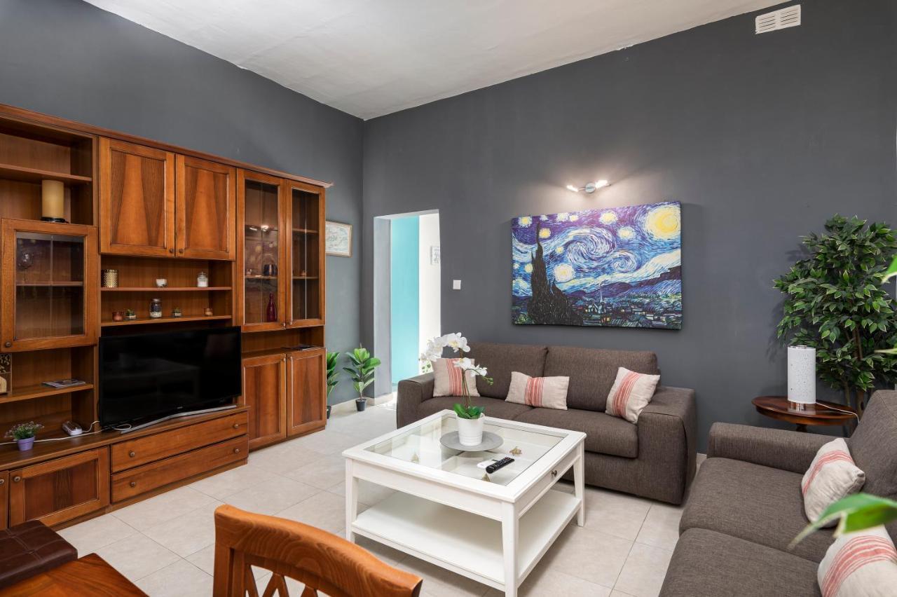 1 Bedroom Apartment With Cosy Backyard Close To Valletta Il Furjana Bagian luar foto